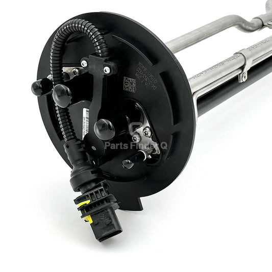 04 31353 005 | Genuine Freightliner® DEF Tank Header