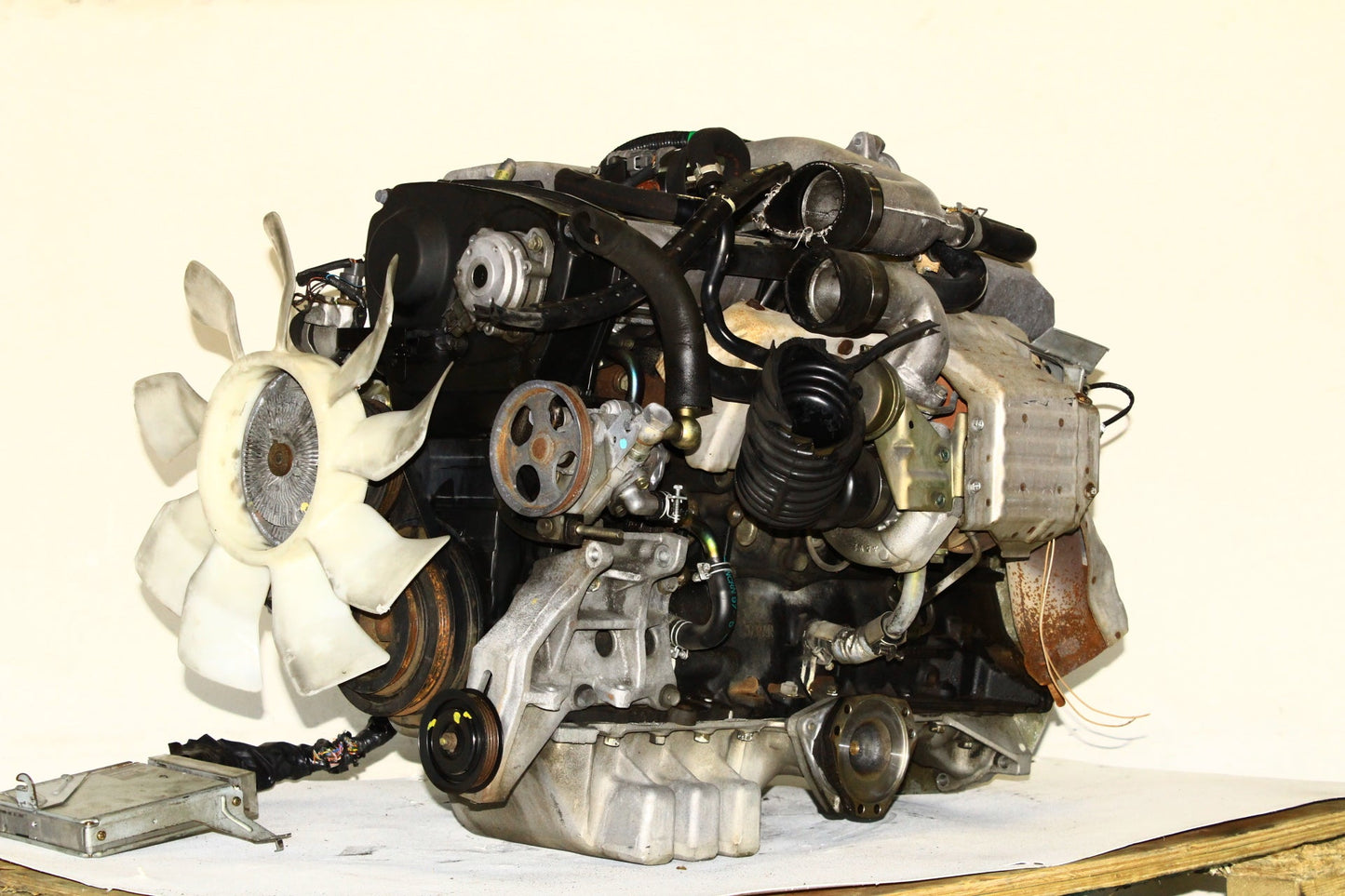 1996-1997 Nissan Stagea RS Four WC34 RB25DET S1 Engine 2.5L Inline 6 AWD JDM ECU Harness