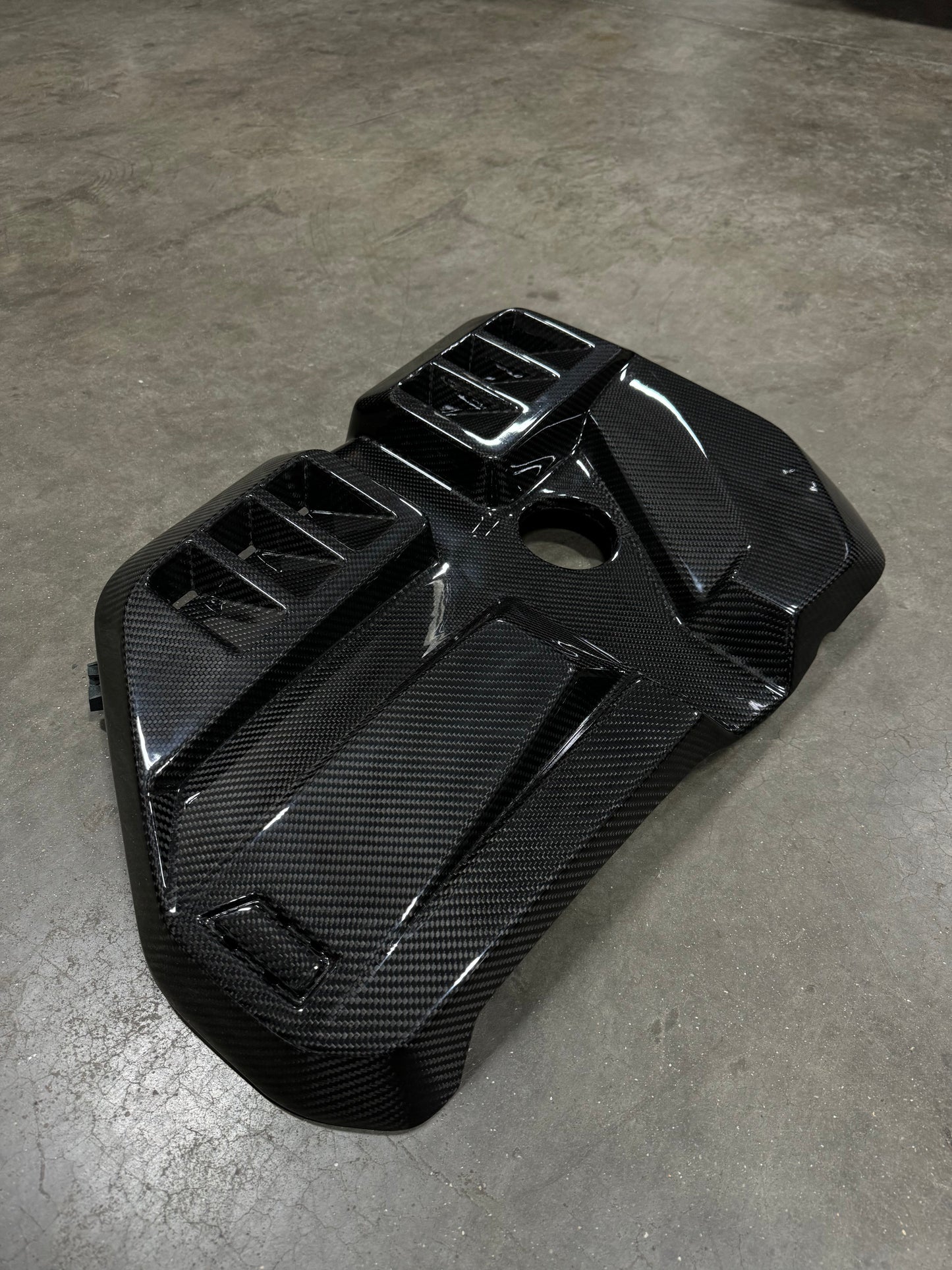 Dry Carbon Fiber Engine Cover Trim (BMW M3 G80 | M4 G82/G83)