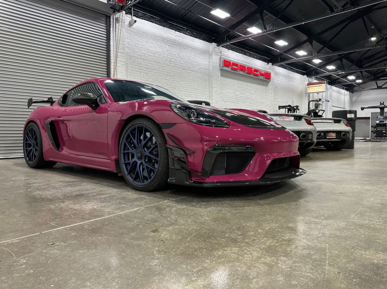 718 GT4RS Dual Carbon Fiber Dive Planes