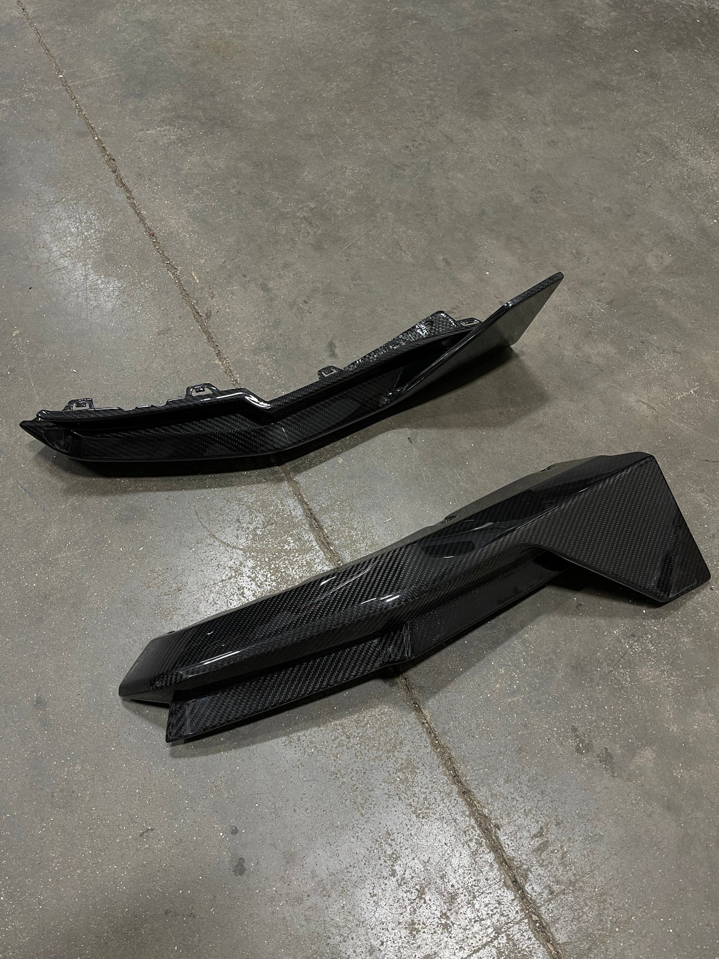 M-Performance Style Dry Carbon Fiber Rear Splitters (BMW G82 M4)