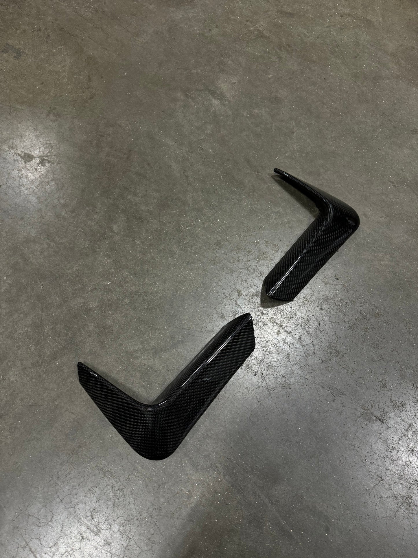 Dry Carbon Fiber OEM Style Rear Bumper Splitters (BMW M3 F80 | M4 F82/F83)