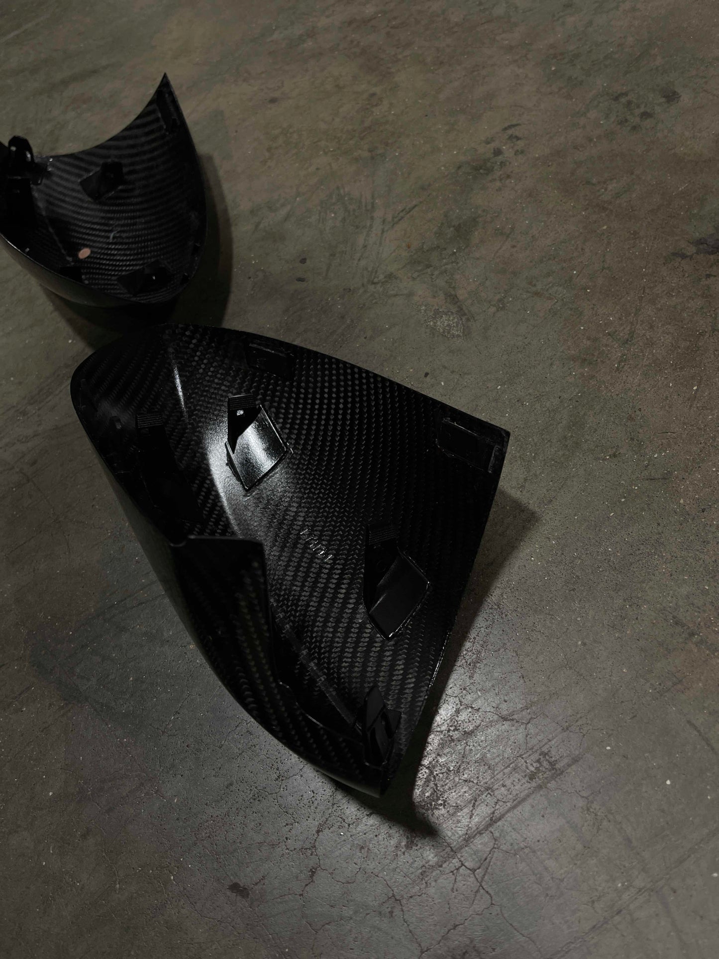 Dry Carbon Fiber Direct Replacement Mirror Covers (BMW E9X M3 / E82 1M)