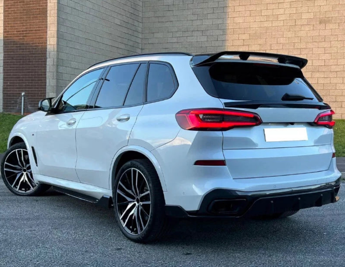 X5 G05 Gloss Black MP Style Rear Diffuser - X5 G05