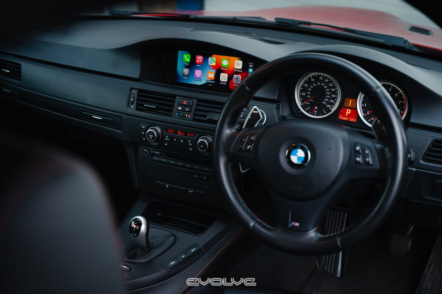 Mr12Volt MOST Bus BMW CIC CarPlay & AA Interface with OEM microphone support - BMW E8X 1 Series | E9X 3 Series | E6X 5 series